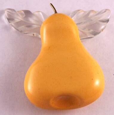 BP225  bakelite pear pin with lucite leaves